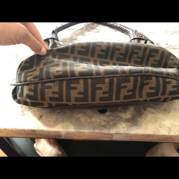 Fendi bag - Picture 3 of 5